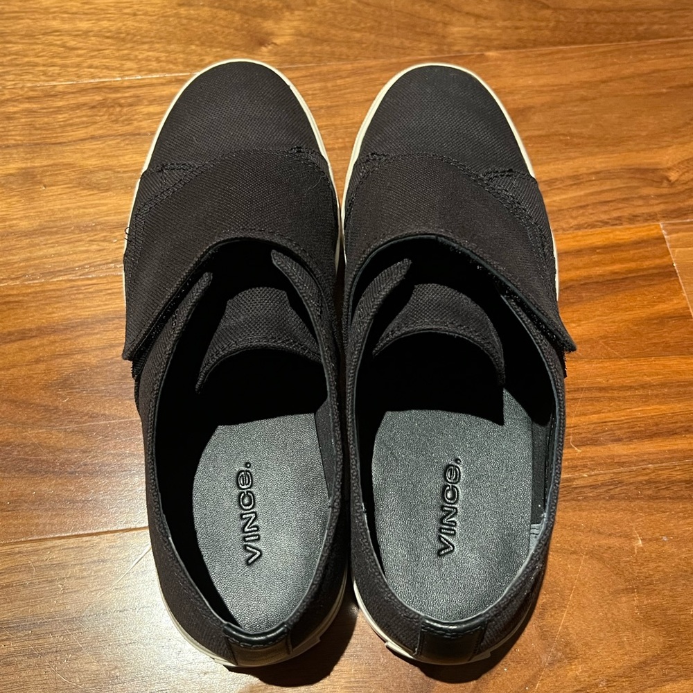 Almost new Vince Women's Blair Velcro Canvas Sneaker Black US 8